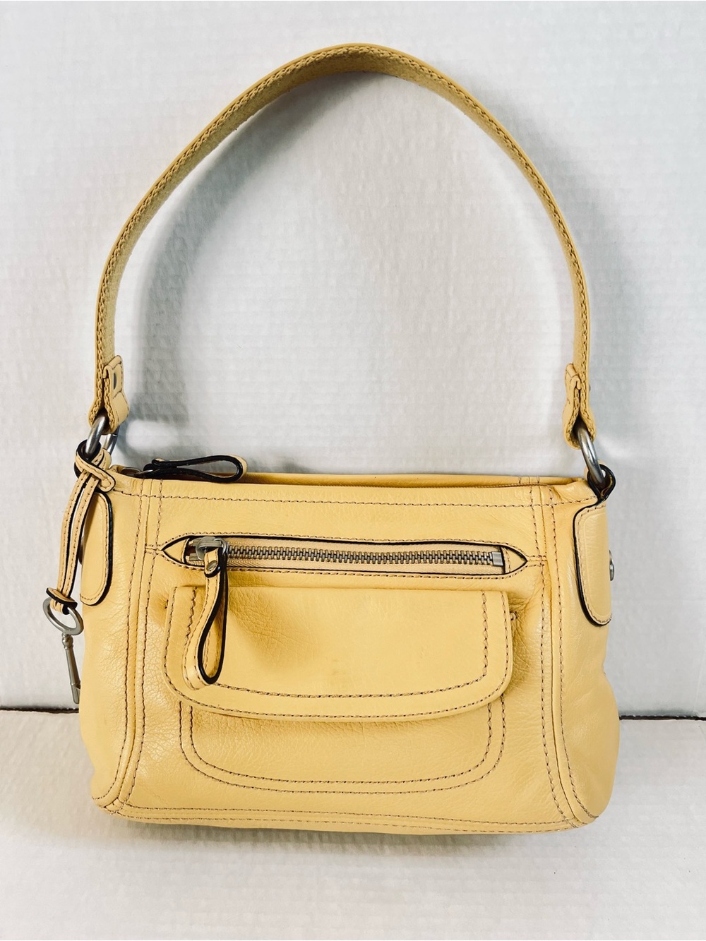 Fossil VTG Long Live Vintage 1954 Pale Yellow Leather Baguette Shoulder Bag - Picture 2 of 15